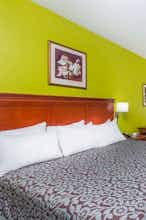 Hotel Days Inn by Wyndham Trenton photo 2