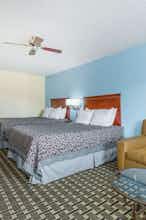 Hotel Days Inn by Wyndham Trenton photo 3