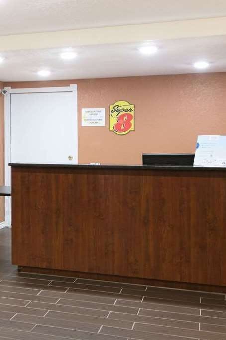 Hotel Super 8 Duncan photo 5