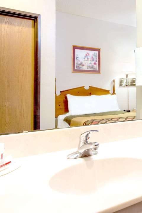 Hotel Super 8 Pevely photo 4