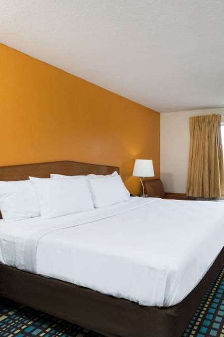 Hotel Days Inn by Wyndham Florence Cincinnati Area photo 3