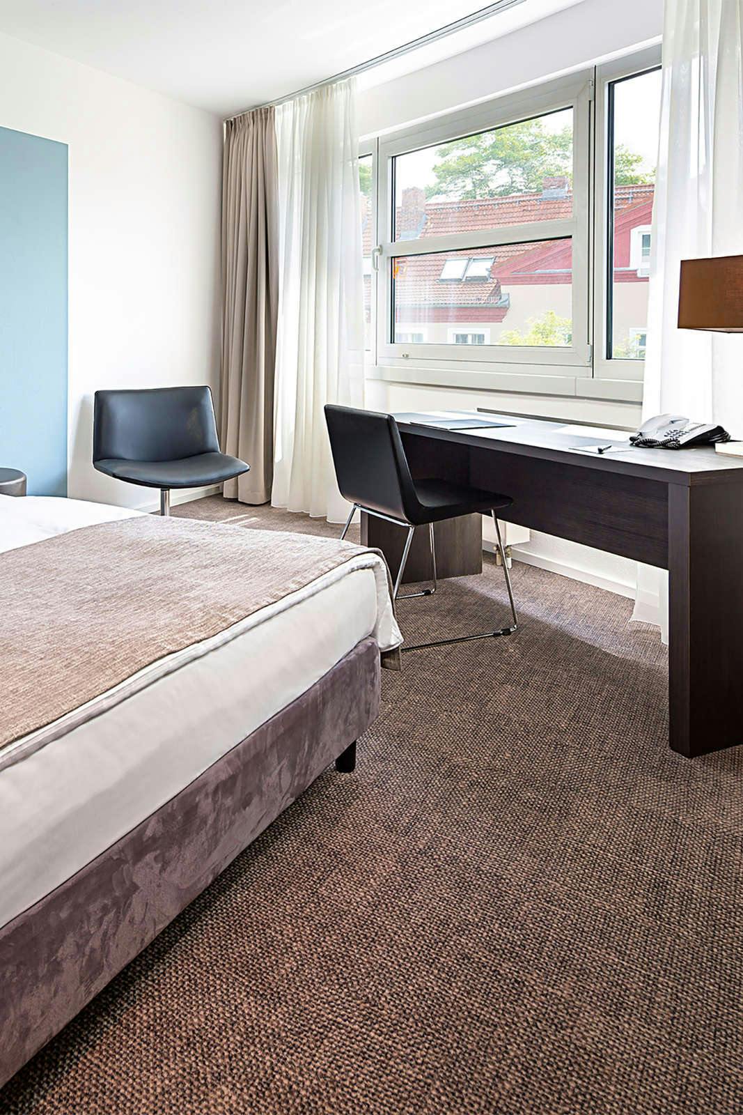 Hotel Victor's Residenz-Hotel Berlin Tegel photo 2