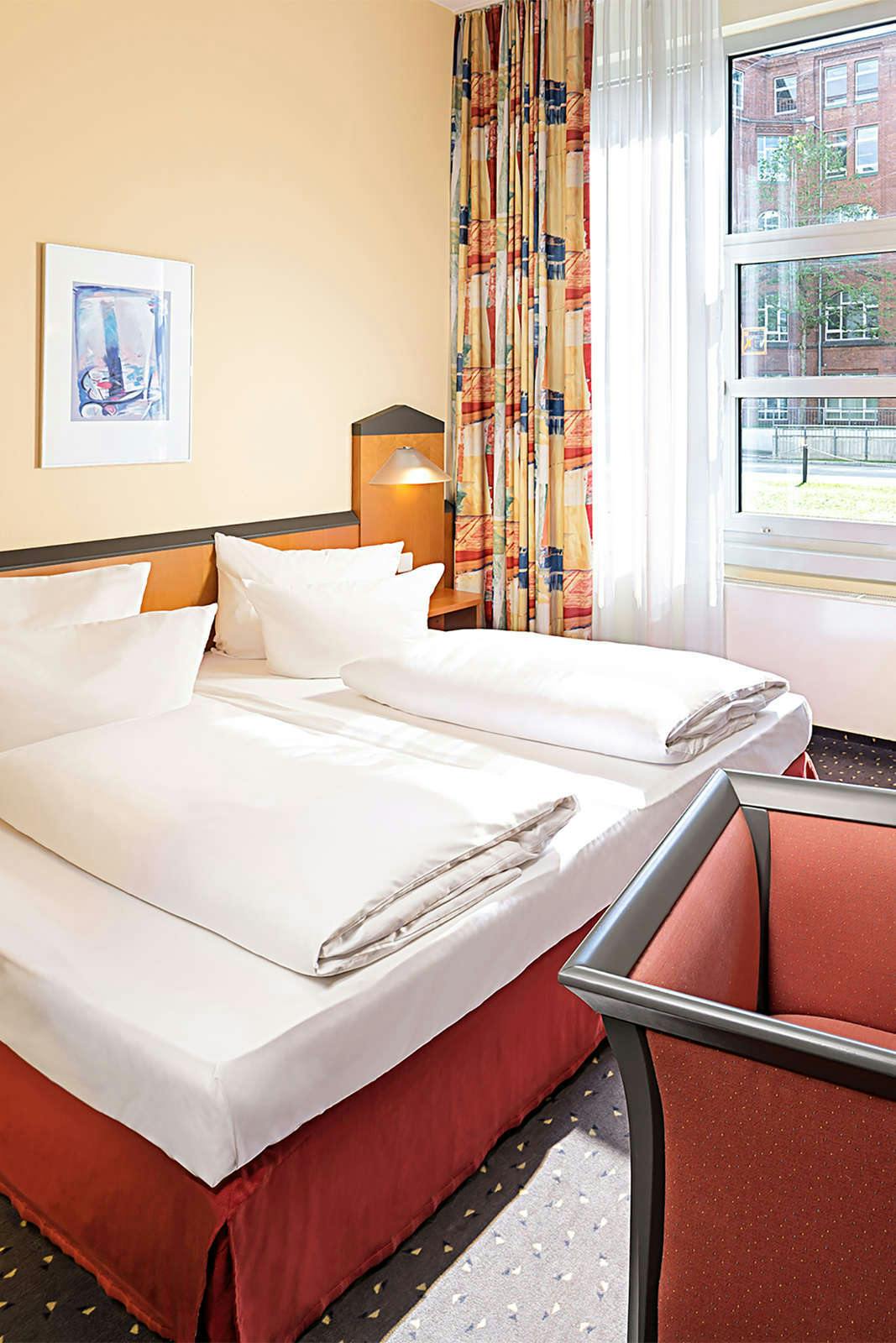 Hotel Victor's Residenz-Hotel Berlin Tegel photo 1