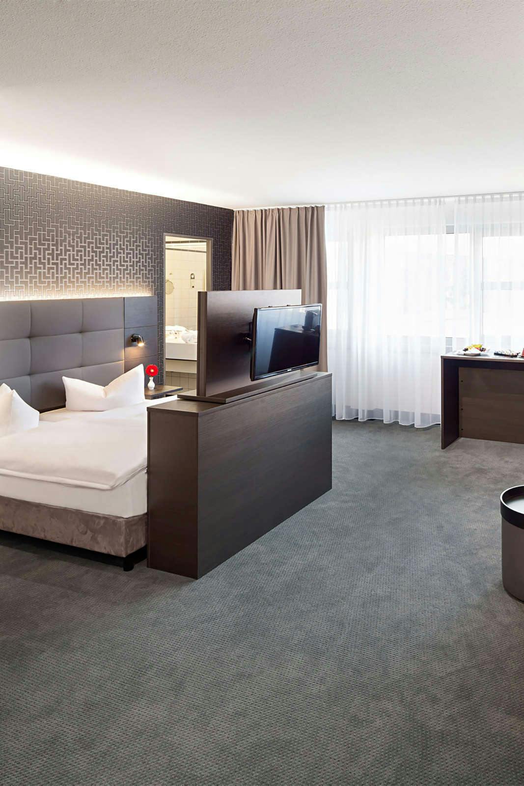 Hotel Victor's Residenz-Hotel Berlin Tegel photo 5