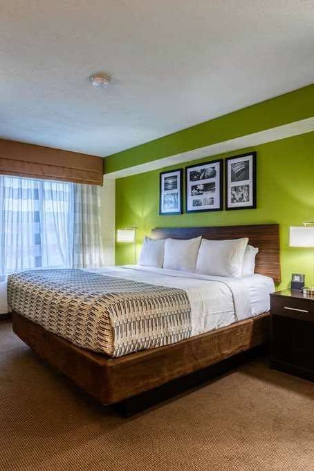 Hotel Sure Stay Plus Hotel By Bw Mesa Superstition Springs photo 1