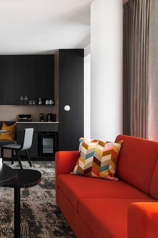 Hotel Novotel Devonport photo 3