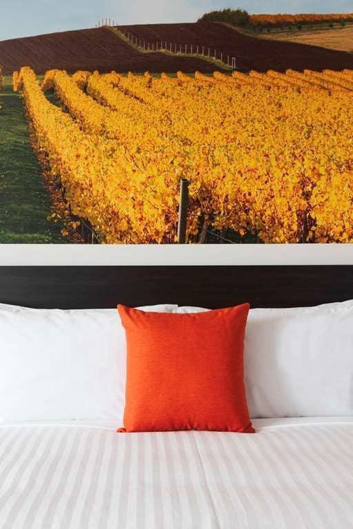 Hotel Novotel Devonport photo 1