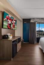 Hotel Red Roof PLUS+ & Suites Virginia Beach – Seaside photo 5