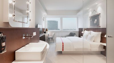 Ruby Luna Hotel & Bar