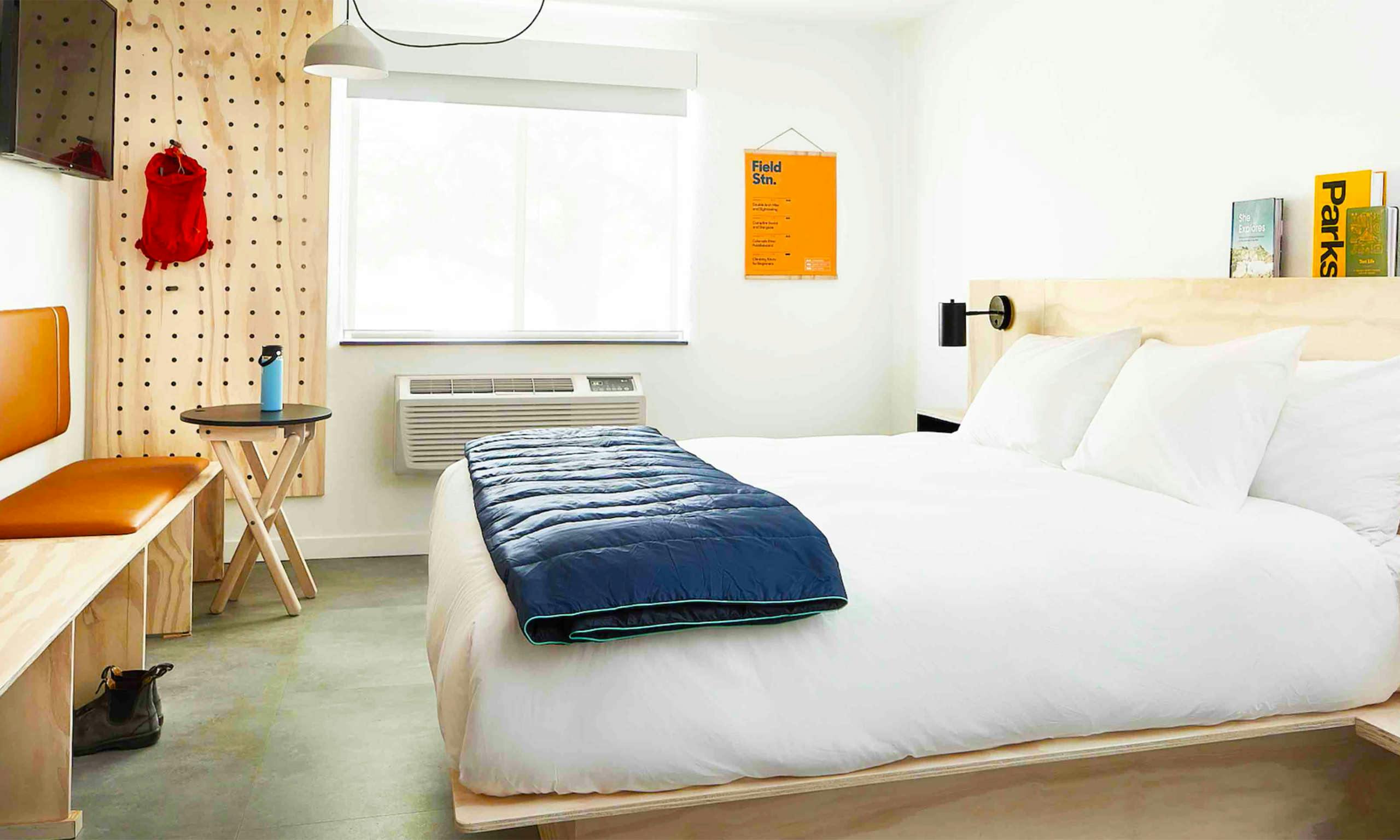 Slackline Moab, Outset Collection by Hilton