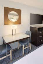 Hotel Delta Hotels by Marriott Orlando Celebration photo 3