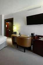Hotel Le Pergolese Paris Champs Elysees photo 4