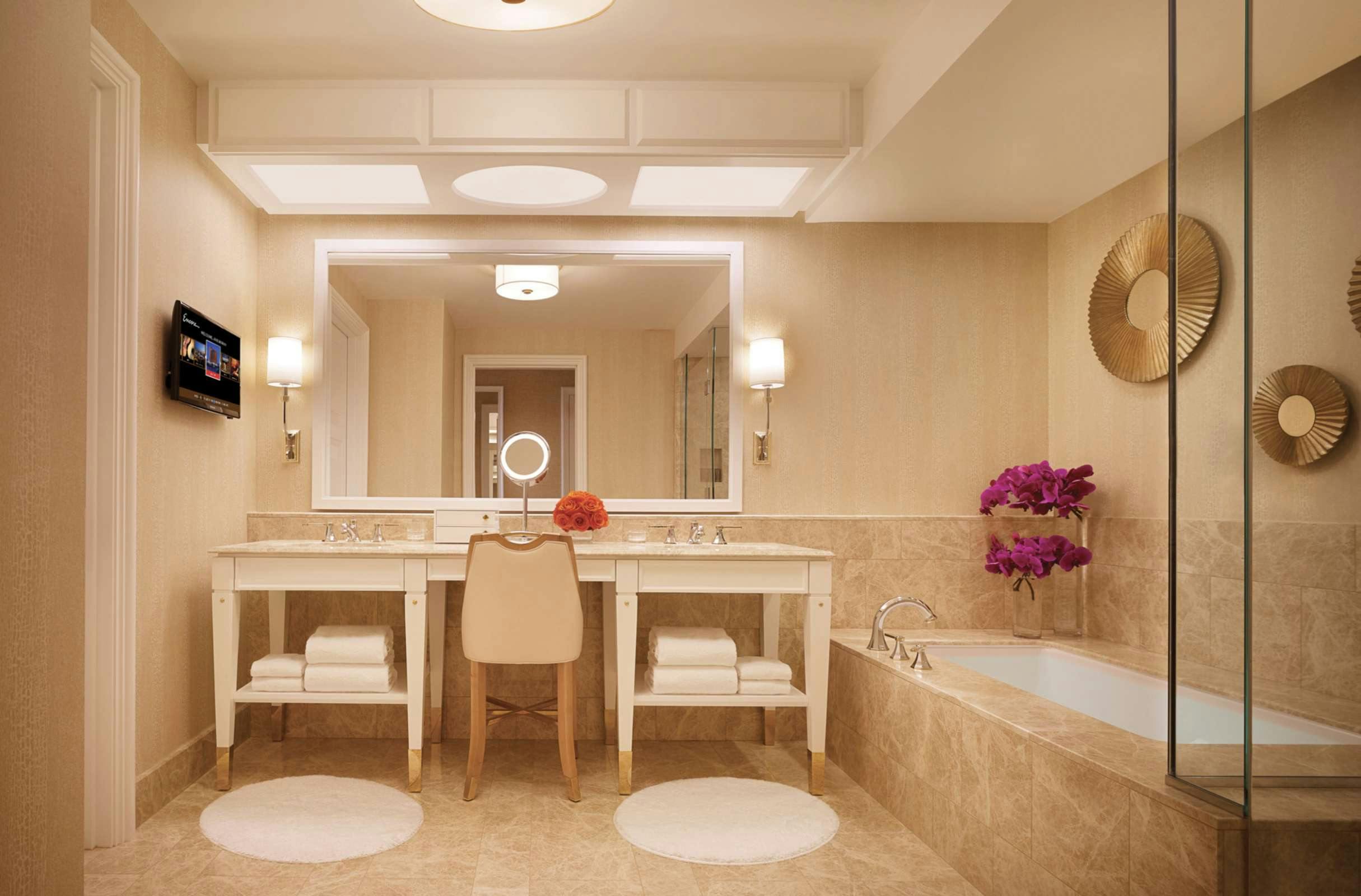 Hotel Encore Boston Harbor photo 2