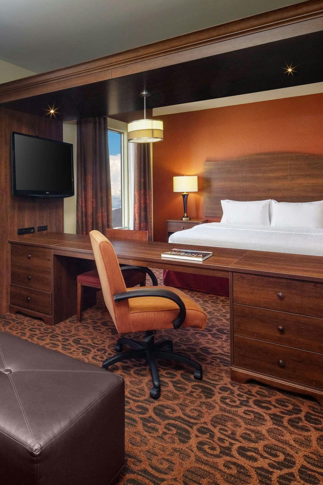 Hotel Hampton Inn & Suites Scottsdale at Talking Stick photo 5