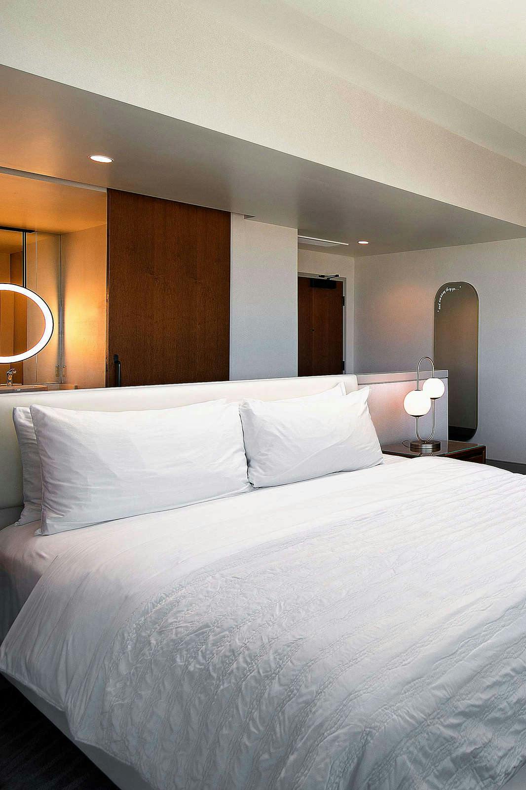 Hotel Le Meridien Pasadena Arcadia photo 2