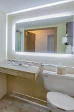 Hotel Wyndham Garden York photo 5