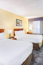 Hotel Wyndham Garden York photo 2