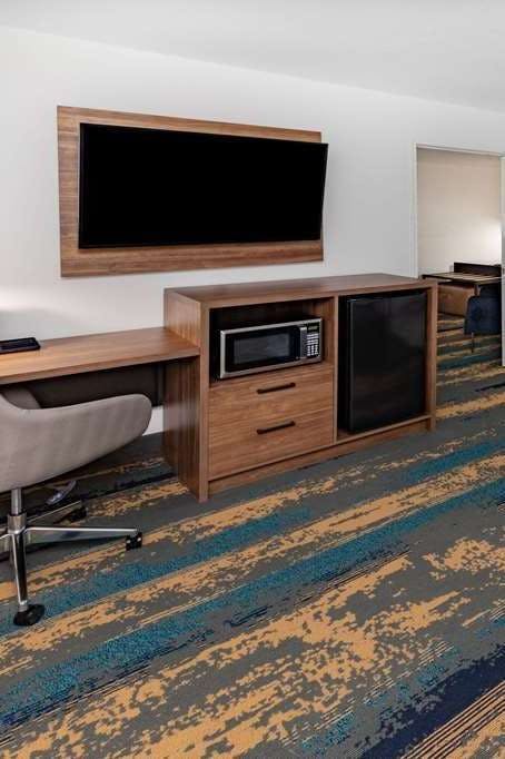 Hotel La Quinta Inn & Suites by Wyndham Pharr RGV Medical Center photo 4