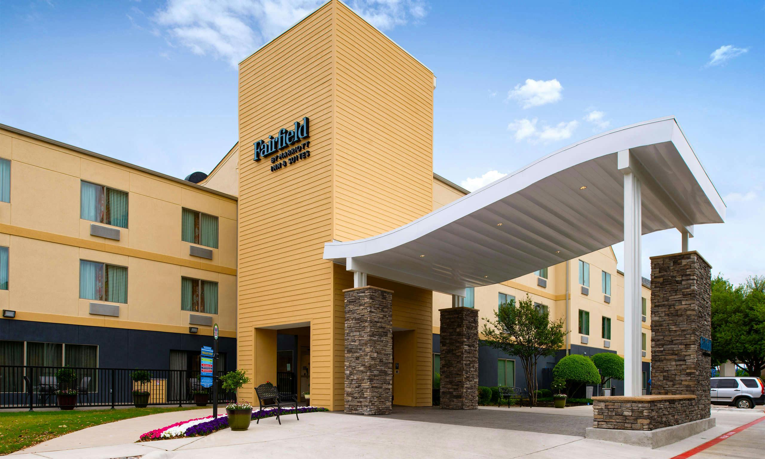 Fairfield Inn & Suites by Marriott Arlington Six Flags