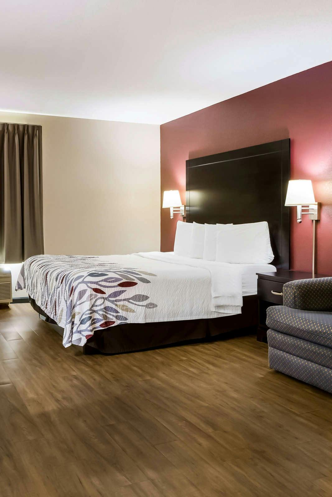 Hotel Red Roof Inn South Bend - Mishawaka photo 2