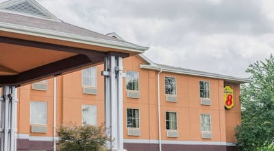 Super 8 by Wyndham Mars/Cranberry/Pittsburgh Area