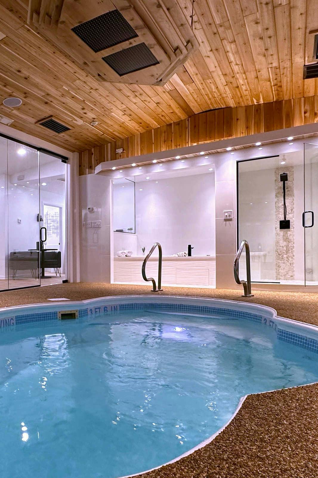 Hotel Sybaris Suites Indianapolis photo 1