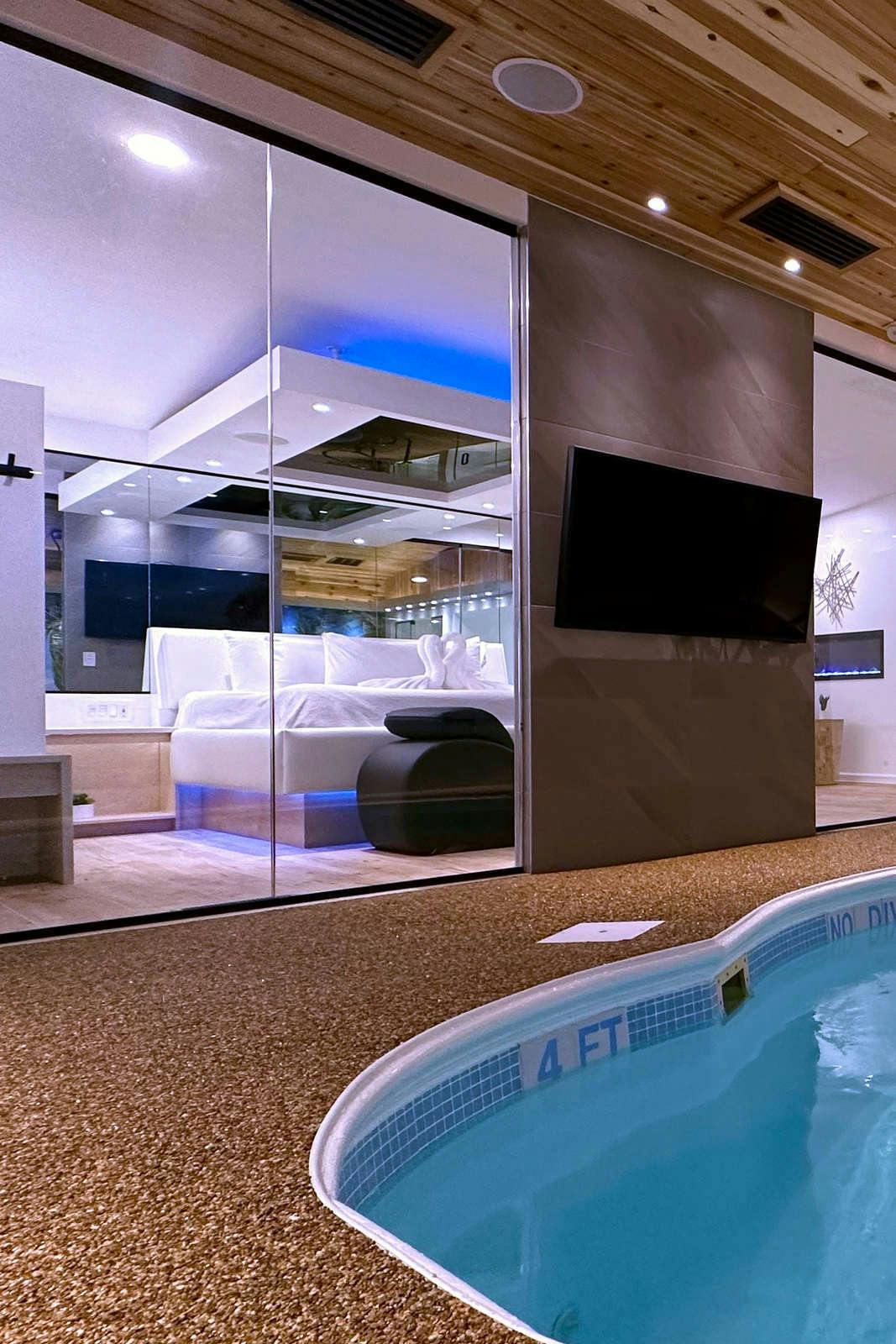 Hotel Sybaris Suites Indianapolis photo 3