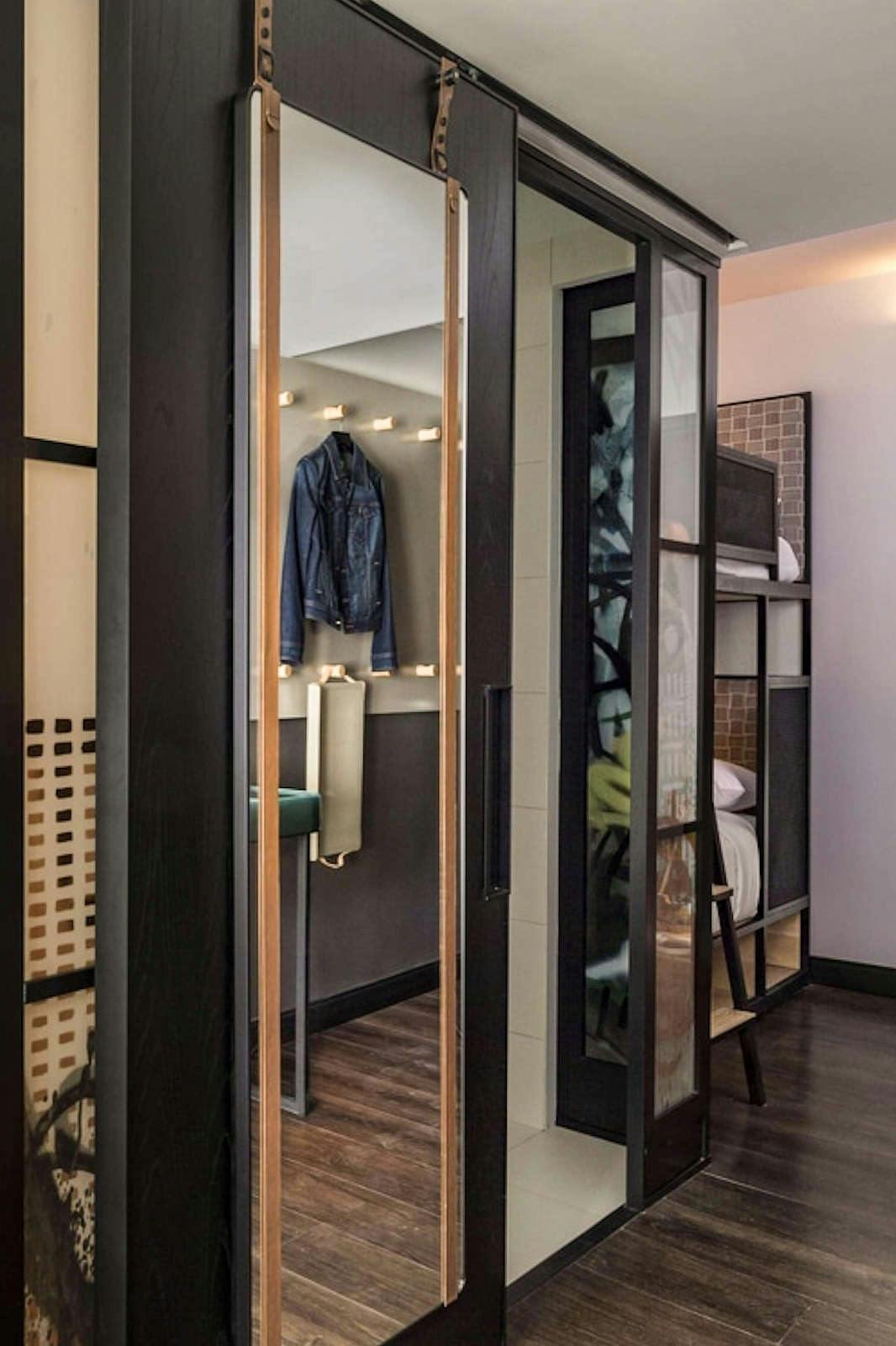 Hotel Moxy NYC East Village - Bunk Room photo 4