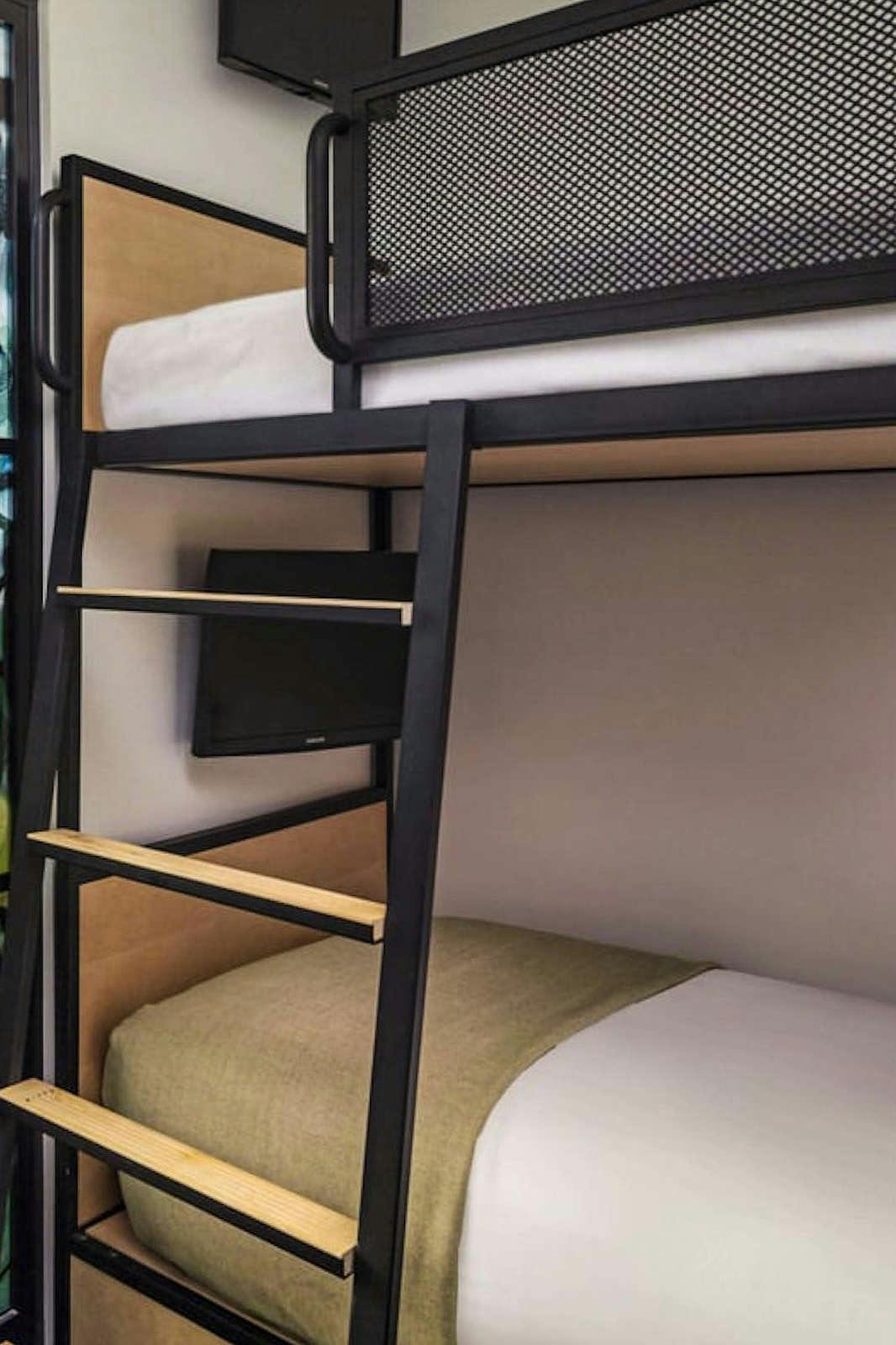 Hotel Moxy NYC East Village - Bunk Room photo 1