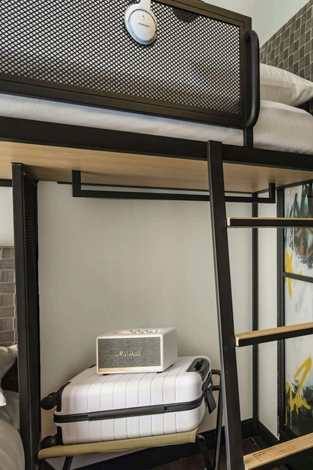 Hotel Moxy NYC East Village - Bunk Room photo 3