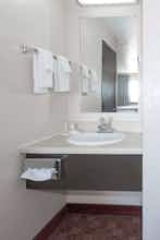 Hotel Days Inn Russell photo 3