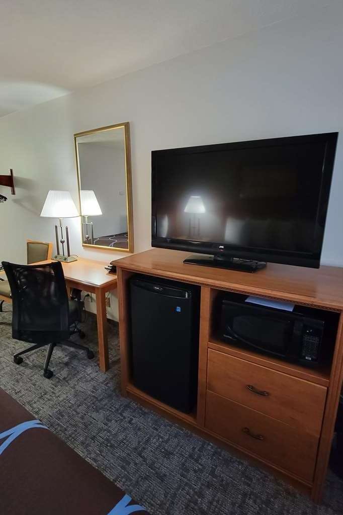 Hotel Sure Stay Plus Hotel By Best Western Grand Island photo 1