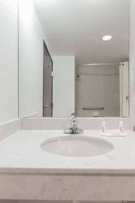 Hotel Super 8 Weatherford photo 3