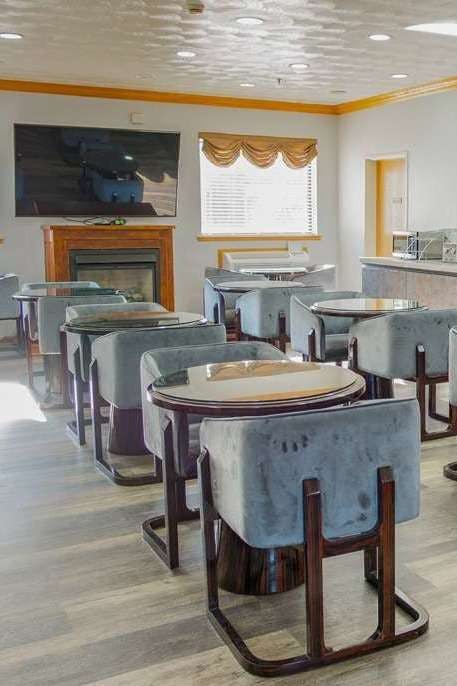 Hotel Super 8 Uniontown PA photo 5