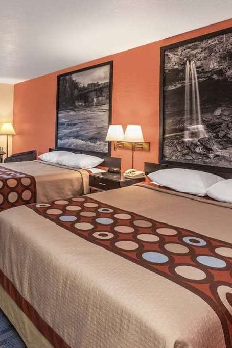 Hotel Super 8 Uniontown PA photo 2