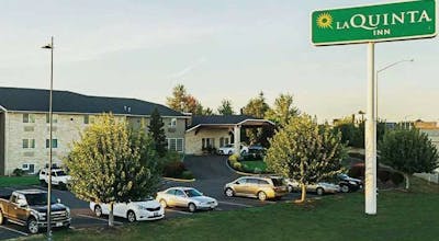 La Quinta Inn & Suites by Wyndham Woodburn