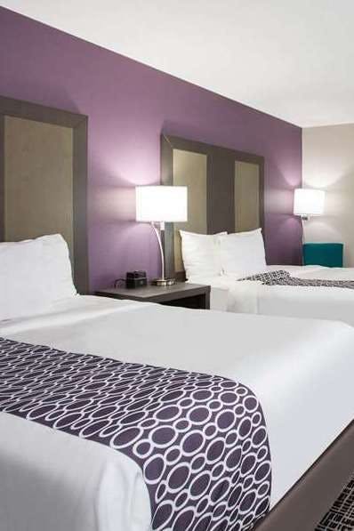 Hotel La Quinta Inn & Suites by Wyndham Roanoke Salem photo 1