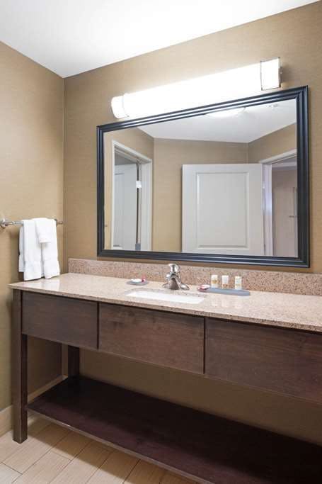 Hotel La Quinta Inn & Suites by Wyndham Bellingham photo 3