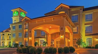 La Quinta Inn & Suites by Wyndham OKC North - Quail Springs