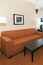 Hotel La Quinta Inn & Suites by Wyndham OKC North - Quail Springs photo 3