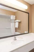 Hotel Baymont New Buffalo photo 5