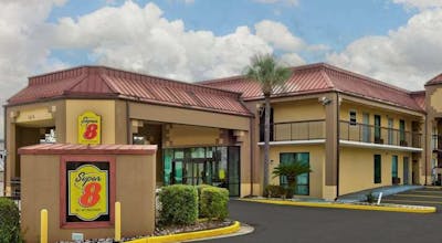 Super 8 by Wyndham Mobile/Tillmans Corner