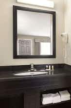 Hotel Days Inn Golden photo 4