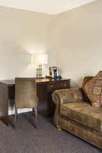 Hotel Days Inn Golden photo 3
