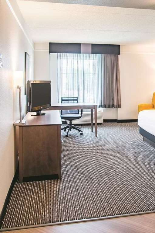 Hotel La Quinta Inn & Suites by Wyndham Fort Worth City View photo 4