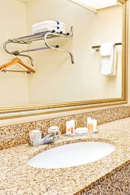 Hotel Days Inn by Wyndham Covington photo 3