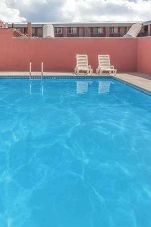 Hotel Days Inn by Wyndham Burns photo 5