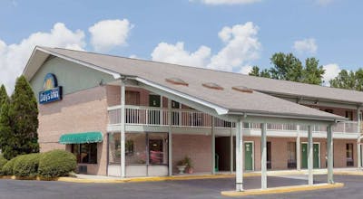 Days Inn by Wyndham Columbia NE Fort Jackson