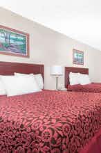 Hotel Days Inn by Wyndham Columbia NE Fort Jackson photo 2