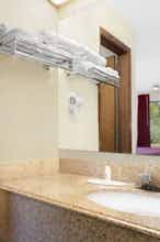 Hotel Days Inn by Wyndham Columbia NE Fort Jackson photo 3